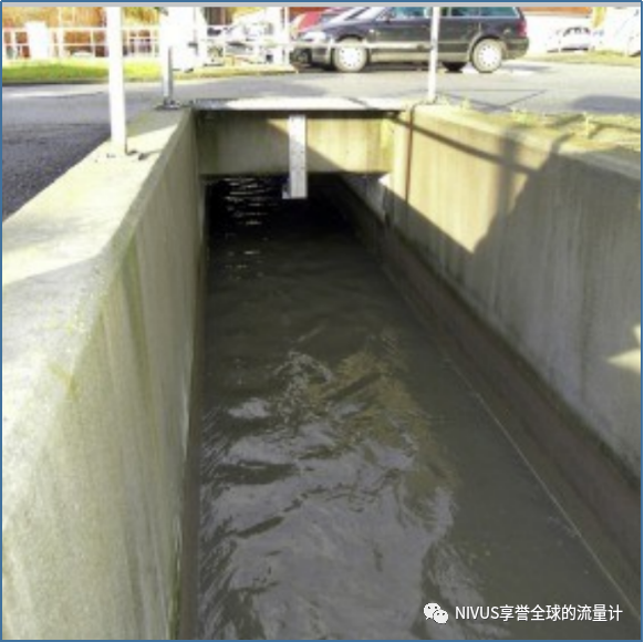 典型案例:渠底高悬浮物负荷以及水面有泡沫的明渠非接触流量测量(图1) 微信图片_20220706110830.png